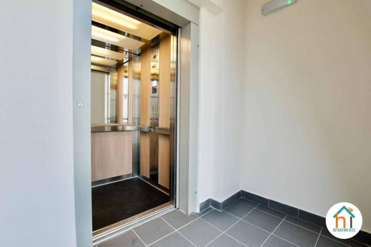 Premium Apartment By Hi5 - Penthouse Studio + Rooftop Budapest Eksteriør billede